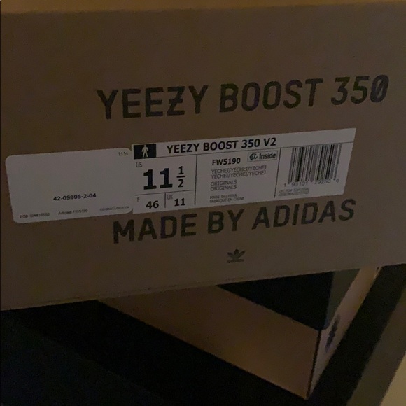 🔥Yeezy boost V2s Yecheil Authentic🔥 - Picture 2 of 2